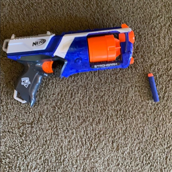 Nerf blaster - Picture 1 of 1